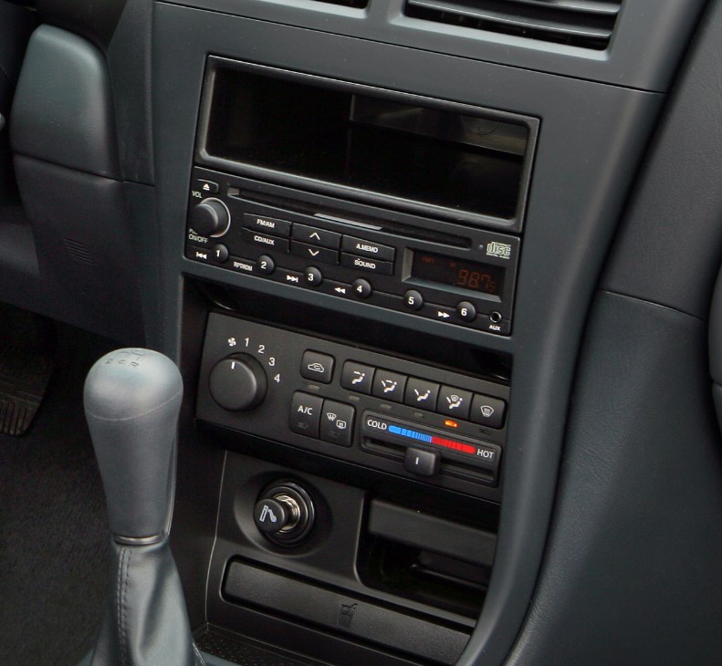 Мультимедиа Nissan Almera Classic